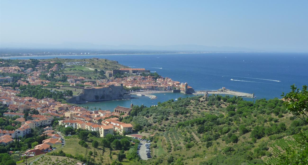 Baie de Collioure - Hôtel Triton, hôtel 2 étoiles vue mer, chambres d'hôtel avec vue sur la baie de Collioure, sur la Côte Vermeille, Pyrénées Orientales